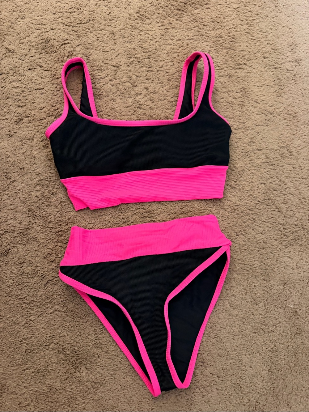 Lain snow Black & Hot Pink Two-Piece Bikini Set- size small for both